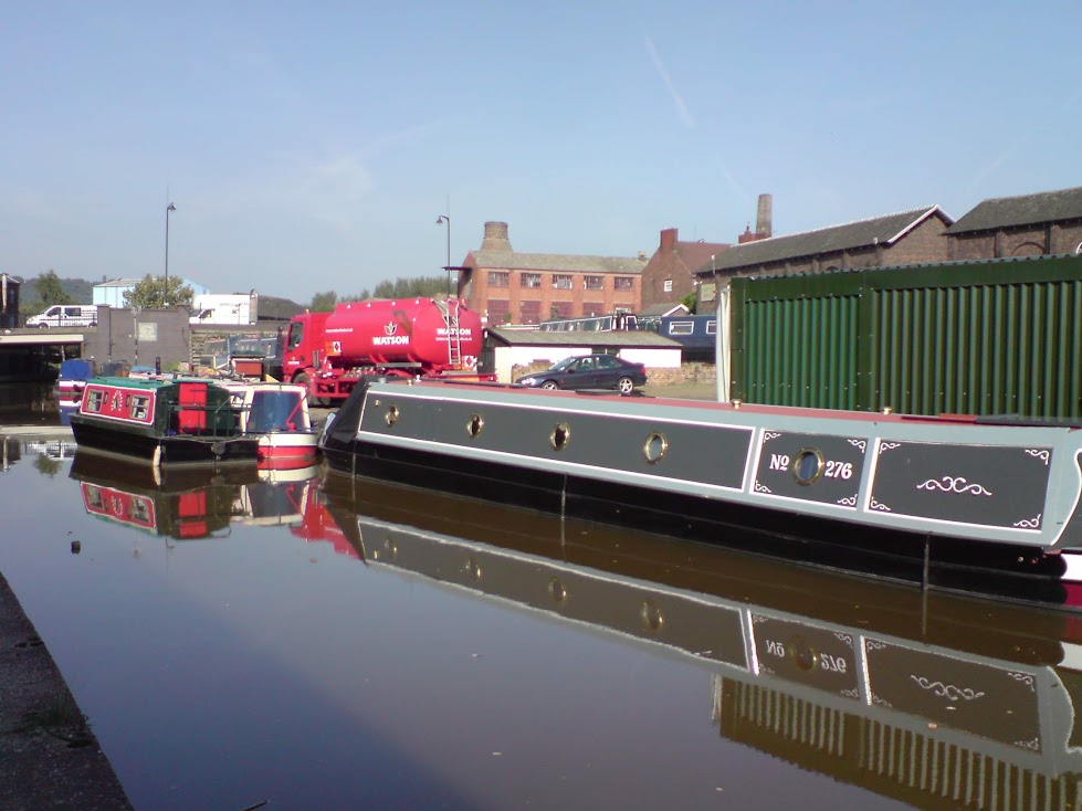 Scenes from the Trent & mersey Canal - Stoke on Trent