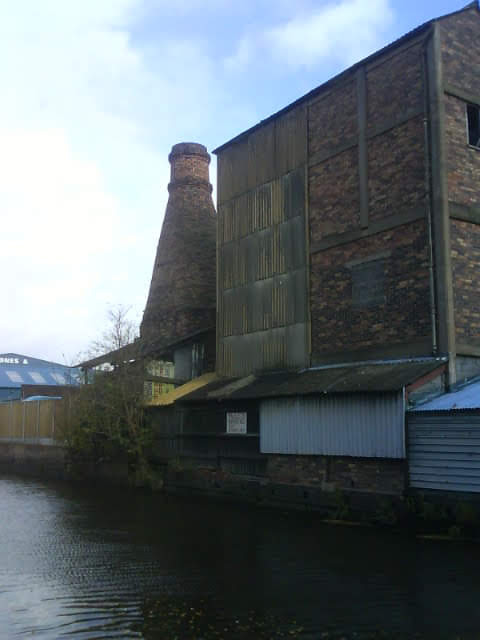 Scenes from the Trent & mersey Canal - Stoke on Trent